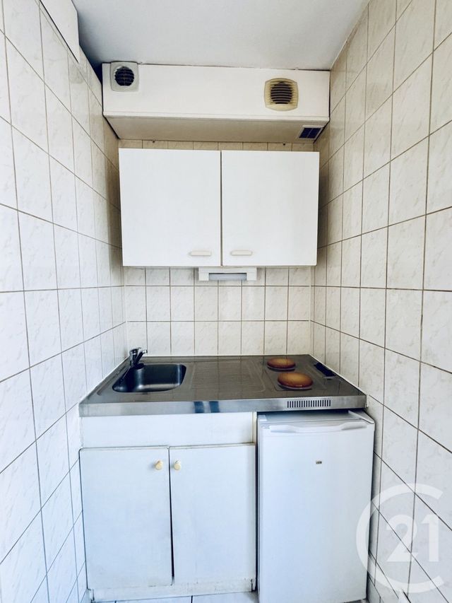 Appartement Studio à vendre - 1 pièce - 18.0 m2 - PARIS - 75019 - ILE-DE-FRANCE - Century 21 Agence Du Cèdre