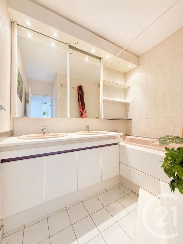 Appartement Duplex à vendre - 4 pièces - 80.22 m2 - LIVRY GARGAN - 93 - ILE-DE-FRANCE - Century 21 Agence Du Cèdre