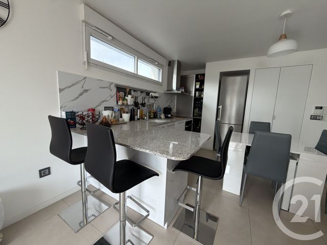 Appartement F3 à louer - 3 pièces - 67.0 m2 - LIVRY GARGAN - 93 - ILE-DE-FRANCE - Century 21 Agence Du Cèdre
