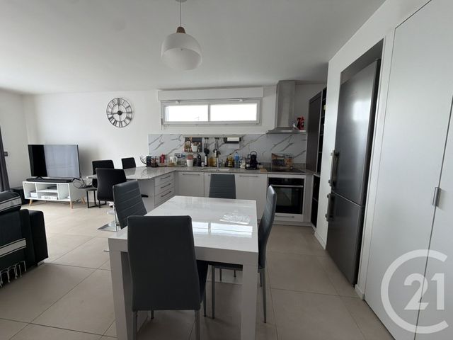 Appartement F3 à louer - 3 pièces - 67.0 m2 - LIVRY GARGAN - 93 - ILE-DE-FRANCE - Century 21 Agence Du Cèdre
