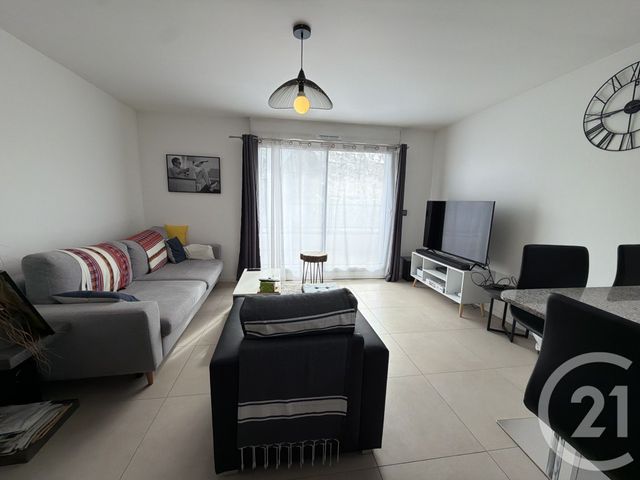 Appartement F3 à louer - 3 pièces - 67.0 m2 - LIVRY GARGAN - 93 - ILE-DE-FRANCE - Century 21 Agence Du Cèdre