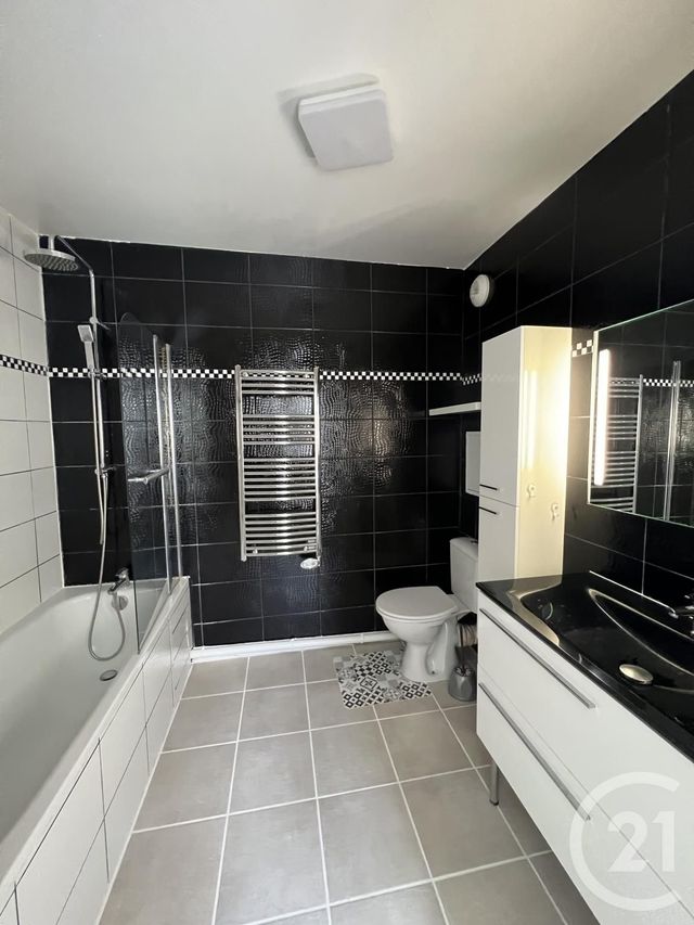 Appartement F2 à louer - 2 pièces - 41.21 m2 - MONTFERMEIL - 93 - ILE-DE-FRANCE - Century 21 Agence Du Cèdre