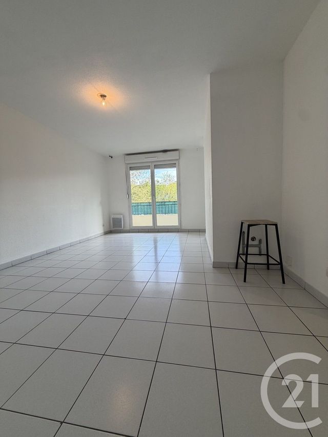 Appartement F2 à louer - 2 pièces - 45.73 m2 - DUGNY - 93 - ILE-DE-FRANCE - Century 21 Agence Du Cèdre