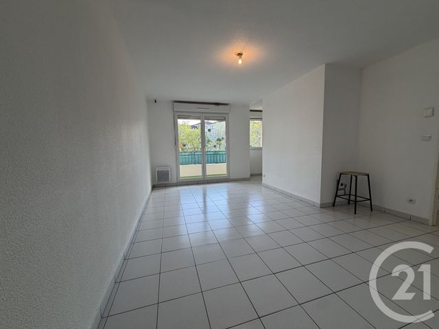 Appartement F2 à louer - 2 pièces - 45.73 m2 - DUGNY - 93 - ILE-DE-FRANCE - Century 21 Agence Du Cèdre