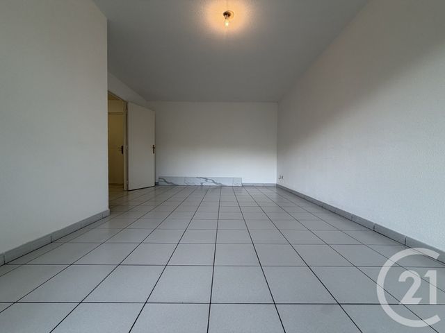 Appartement F2 à louer - 2 pièces - 45.73 m2 - DUGNY - 93 - ILE-DE-FRANCE - Century 21 Agence Du Cèdre