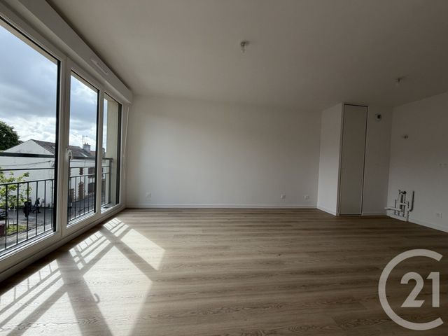 Appartement F2 à louer - 2 pièces - 44.2 m2 - MONTFERMEIL - 93 - ILE-DE-FRANCE - Century 21 Agence Du Cèdre