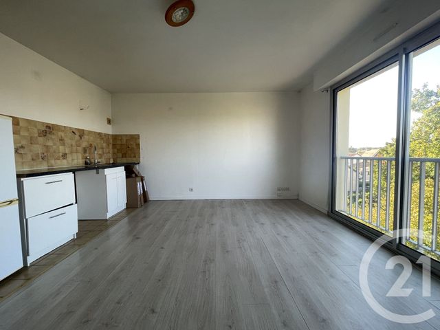 Appartement F1 à louer - 1 pièce - 27.12 m2 - VILLEPARISIS - 77 - ILE-DE-FRANCE - Century 21 Agence Du Cèdre