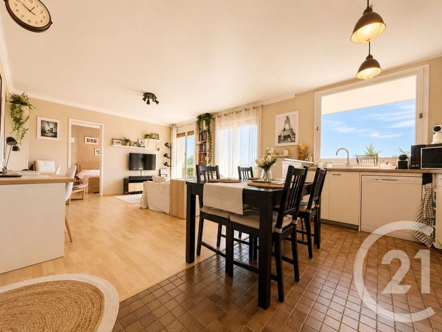 Appartement F4 à vendre - 4 pièces - 79.98 m2 - LIVRY GARGAN - 93 - ILE-DE-FRANCE - Century 21 Agence Du Cèdre