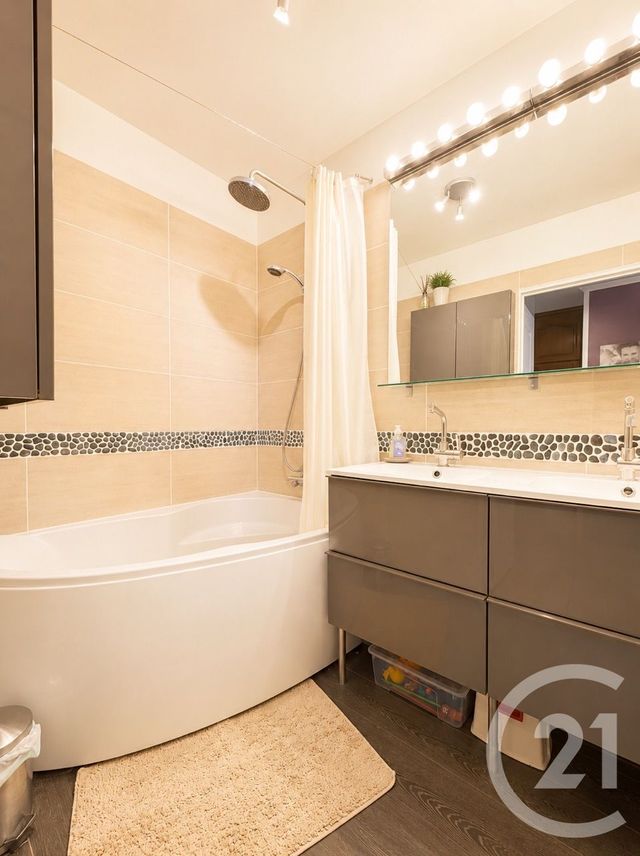 Appartement F4 à vendre - 4 pièces - 79.98 m2 - LIVRY GARGAN - 93 - ILE-DE-FRANCE - Century 21 Agence Du Cèdre