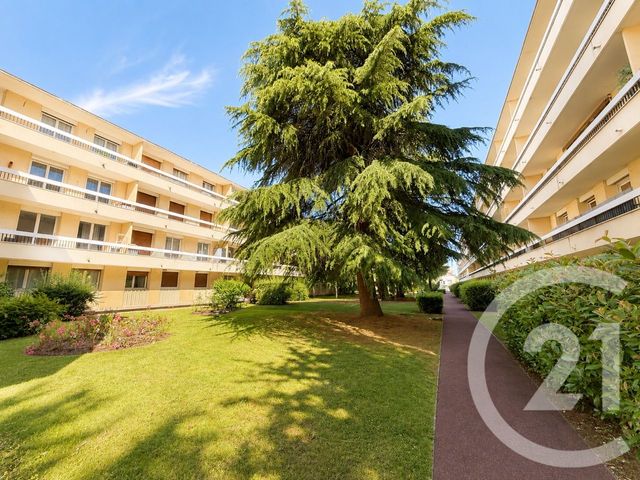 Appartement F4 à vendre - 4 pièces - 79.98 m2 - LIVRY GARGAN - 93 - ILE-DE-FRANCE - Century 21 Agence Du Cèdre