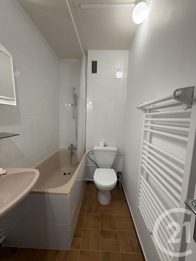 Appartement F1 à louer - 1 pièce - 24.38 m2 - LIVRY GARGAN - 93 - ILE-DE-FRANCE - Century 21 Agence Du Cèdre