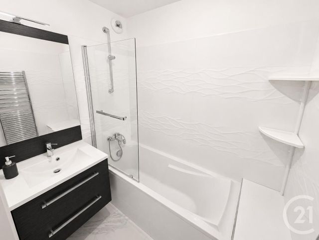 Appartement F3 à vendre - 3 pièces - 68.71 m2 - LIVRY GARGAN - 93 - ILE-DE-FRANCE - Century 21 Agence Du Cèdre