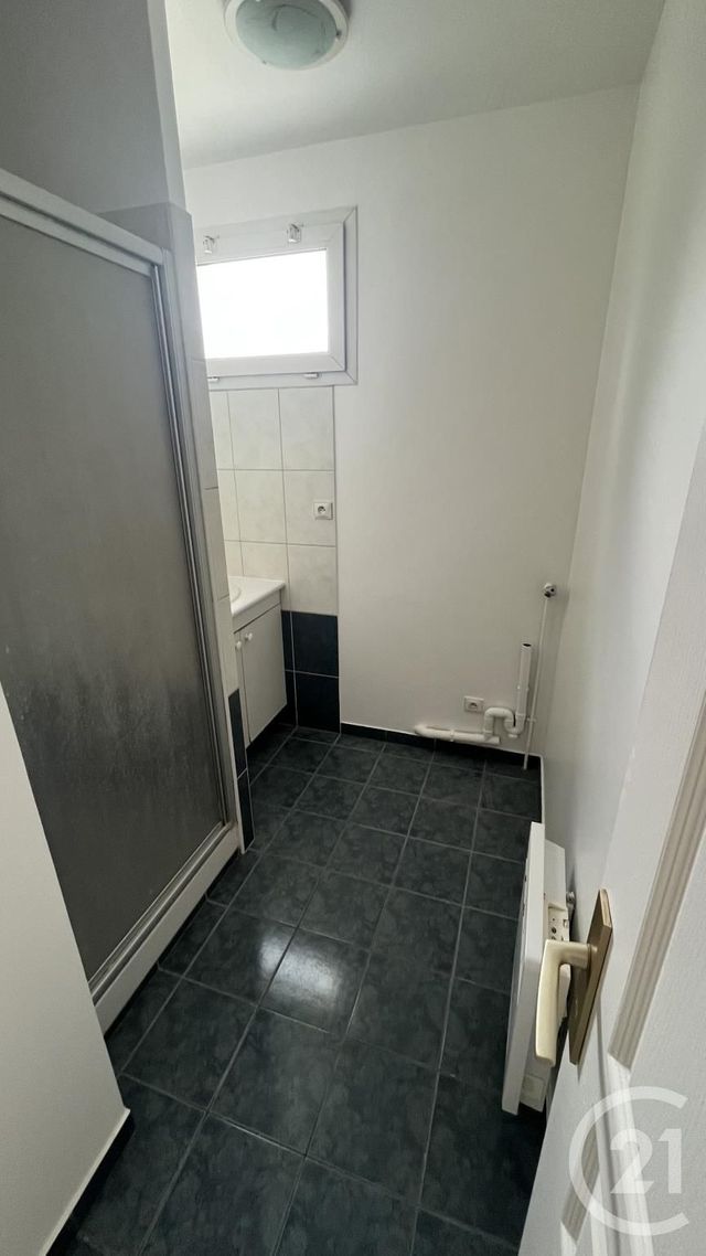 Appartement F2 à louer - 2 pièces - 41.54 m2 - LIVRY GARGAN - 93 - ILE-DE-FRANCE - Century 21 Agence Du Cèdre