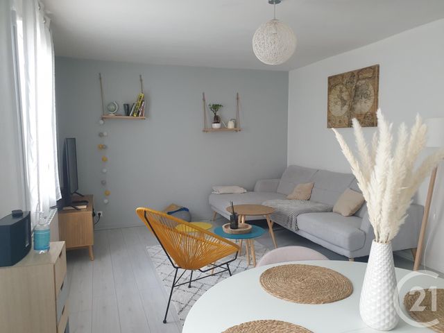 Appartement F3 à louer - 3 pièces - 67.83 m2 - VILLEPARISIS - 77 - ILE-DE-FRANCE - Century 21 Agence Du Cèdre