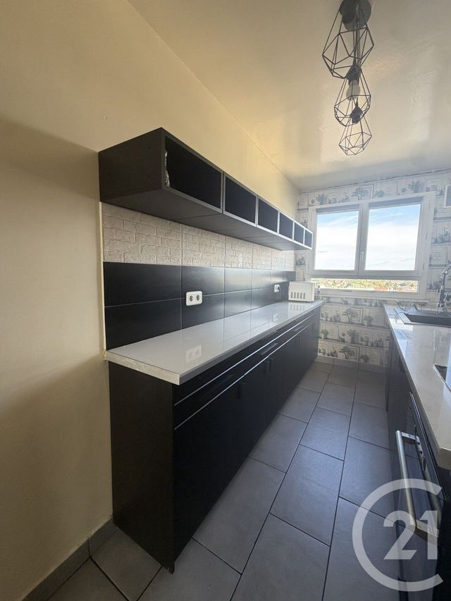 Appartement F3 à louer - 3 pièces - 62.2 m2 - LIVRY GARGAN - 93 - ILE-DE-FRANCE - Century 21 Agence Du Cèdre