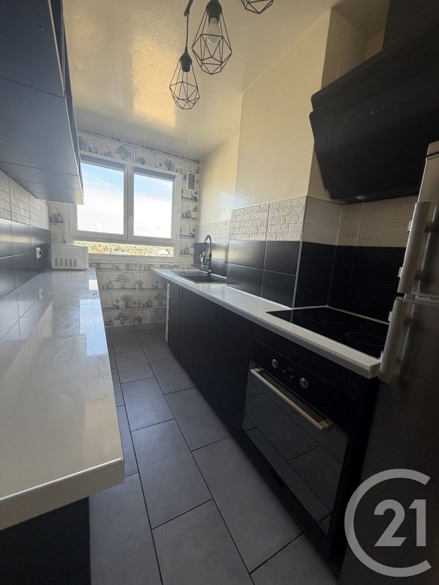 Appartement F3 à louer - 3 pièces - 62.2 m2 - LIVRY GARGAN - 93 - ILE-DE-FRANCE - Century 21 Agence Du Cèdre