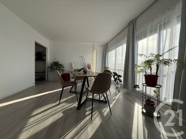 Appartement F4 à louer - 4 pièces - 86.34 m2 - CLICHY SOUS BOIS - 93 - ILE-DE-FRANCE - Century 21 Agence Du Cèdre