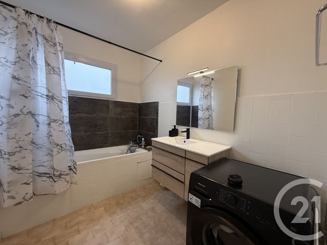 Appartement F4 à louer - 4 pièces - 86.34 m2 - CLICHY SOUS BOIS - 93 - ILE-DE-FRANCE - Century 21 Agence Du Cèdre