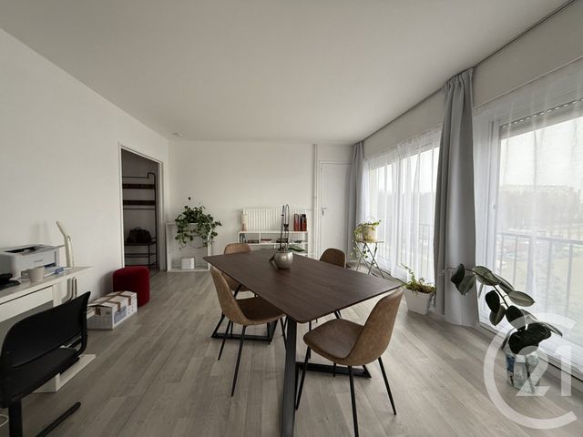 Appartement F4 à louer - 4 pièces - 86.34 m2 - CLICHY SOUS BOIS - 93 - ILE-DE-FRANCE - Century 21 Agence Du Cèdre