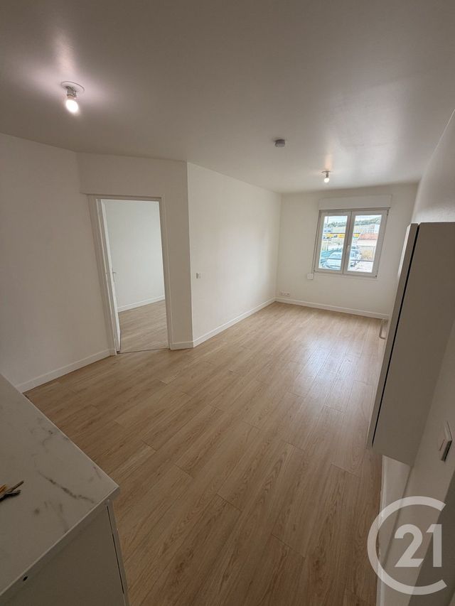 Appartement F2 à louer - 2 pièces - 27.52 m2 - VILLEPARISIS - 77 - ILE-DE-FRANCE - Century 21 Agence Du Cèdre