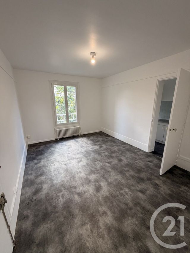 Appartement F2 à louer - 2 pièces - 35.7 m2 - LIVRY GARGAN - 93 - ILE-DE-FRANCE - Century 21 Agence Du Cèdre