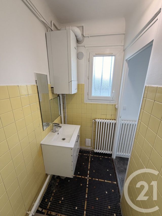Appartement F2 à louer - 2 pièces - 35.7 m2 - LIVRY GARGAN - 93 - ILE-DE-FRANCE - Century 21 Agence Du Cèdre