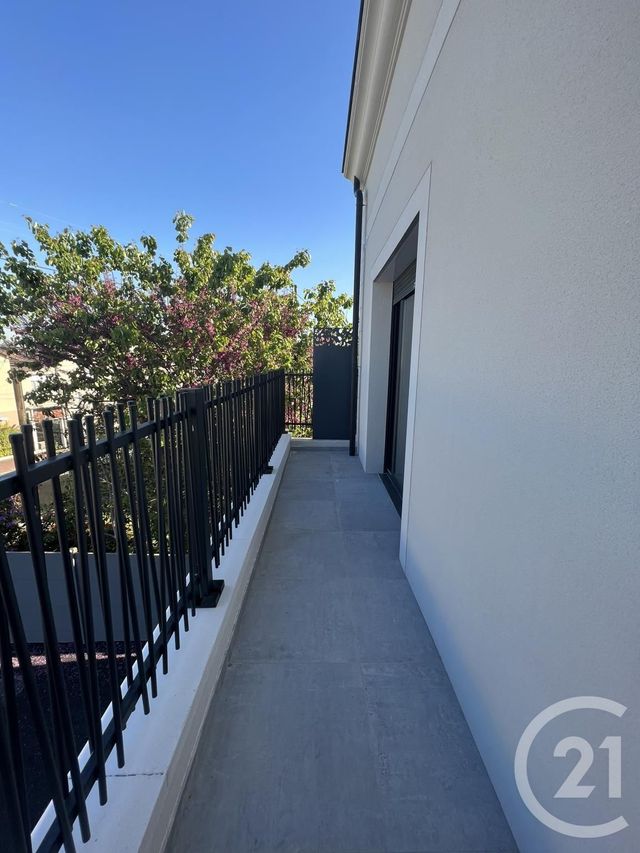 Appartement F3 à louer - 3 pièces - 76.46 m2 - MONTFERMEIL - 93 - ILE-DE-FRANCE - Century 21 Agence Du Cèdre