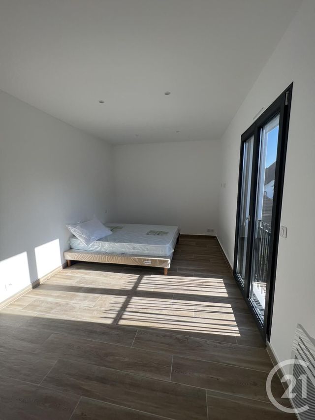 Appartement F3 à louer - 3 pièces - 76.46 m2 - MONTFERMEIL - 93 - ILE-DE-FRANCE - Century 21 Agence Du Cèdre