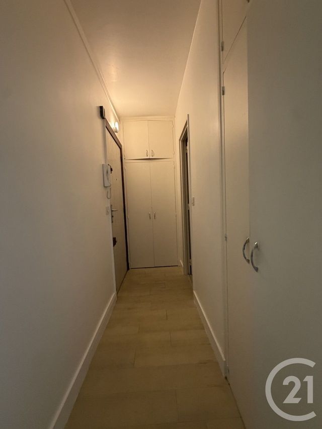 Appartement F1 à louer - 1 pièce - 30.0 m2 - LIVRY GARGAN - 93 - ILE-DE-FRANCE - Century 21 Agence Du Cèdre