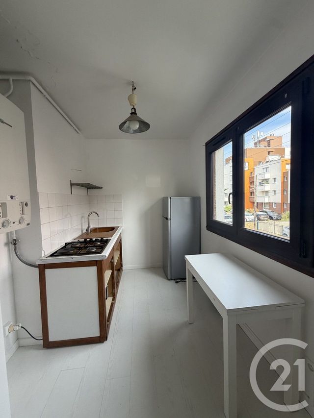 Appartement F1 à louer - 1 pièce - 30.0 m2 - LIVRY GARGAN - 93 - ILE-DE-FRANCE - Century 21 Agence Du Cèdre