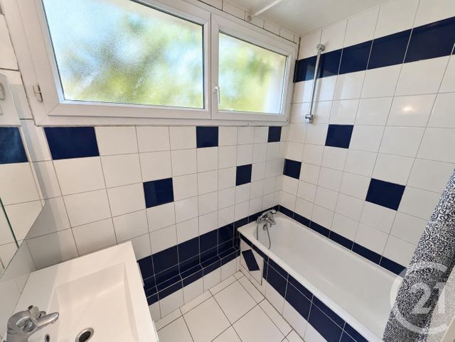 Appartement à vendre - 2 pièces - 54.21 m2 - LIVRY GARGAN - 93 - ILE-DE-FRANCE - Century 21 Agence Du Cèdre