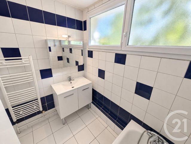 Appartement à vendre - 2 pièces - 54.21 m2 - LIVRY GARGAN - 93 - ILE-DE-FRANCE - Century 21 Agence Du Cèdre