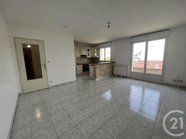 Appartement F3 à louer - 3 pièces - 56.42 m2 - VILLEPARISIS - 77 - ILE-DE-FRANCE - Century 21 Agence Du Cèdre