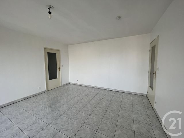 Appartement F3 à louer - 3 pièces - 56.42 m2 - VILLEPARISIS - 77 - ILE-DE-FRANCE - Century 21 Agence Du Cèdre