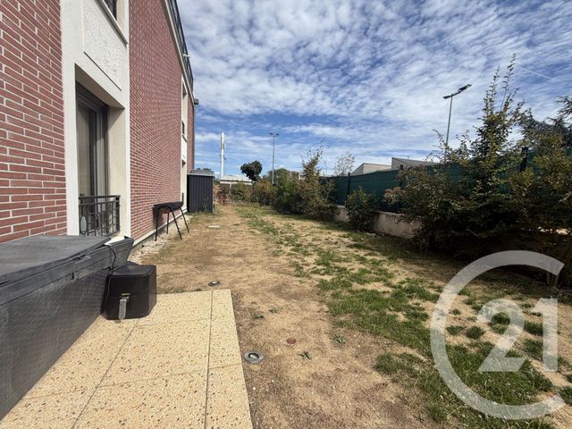 Appartement F4 à louer - 4 pièces - 81.9 m2 - MONTFERMEIL - 93 - ILE-DE-FRANCE - Century 21 Agence Du Cèdre
