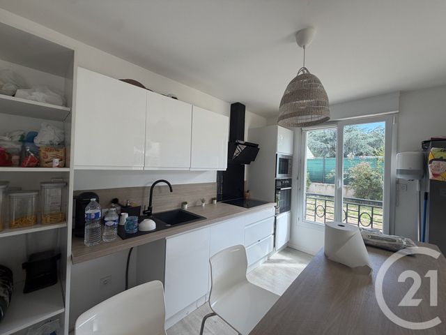 Appartement F4 à louer - 4 pièces - 81.9 m2 - MONTFERMEIL - 93 - ILE-DE-FRANCE - Century 21 Agence Du Cèdre