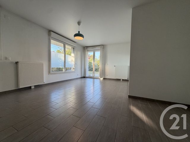 Appartement F4 à louer - 4 pièces - 80.5 m2 - LIVRY GARGAN - 93 - ILE-DE-FRANCE - Century 21 Agence Du Cèdre