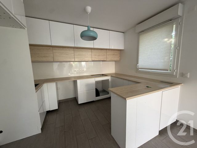 Appartement F4 à louer - 4 pièces - 80.5 m2 - LIVRY GARGAN - 93 - ILE-DE-FRANCE - Century 21 Agence Du Cèdre