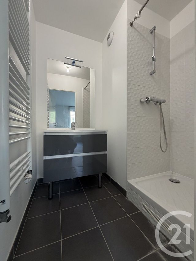 Appartement F4 à louer - 4 pièces - 80.5 m2 - LIVRY GARGAN - 93 - ILE-DE-FRANCE - Century 21 Agence Du Cèdre