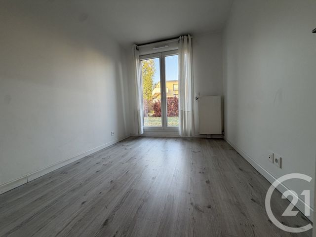 Appartement F4 à louer - 4 pièces - 80.5 m2 - LIVRY GARGAN - 93 - ILE-DE-FRANCE - Century 21 Agence Du Cèdre