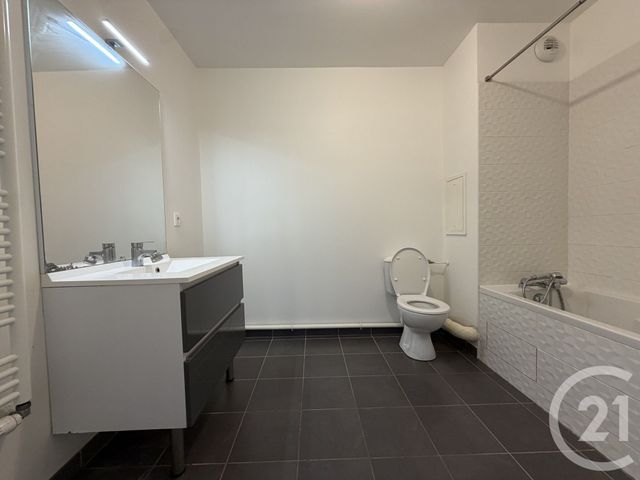Appartement F4 à louer - 4 pièces - 80.5 m2 - LIVRY GARGAN - 93 - ILE-DE-FRANCE - Century 21 Agence Du Cèdre