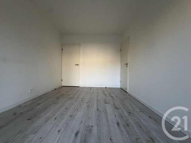 Appartement F4 à louer - 4 pièces - 80.5 m2 - LIVRY GARGAN - 93 - ILE-DE-FRANCE - Century 21 Agence Du Cèdre