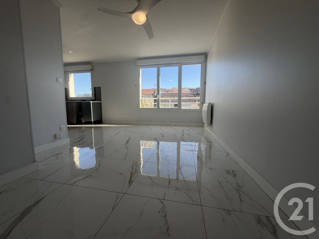 Appartement F1 à louer - 1 pièce - 29.21 m2 - LIVRY GARGAN - 93 - ILE-DE-FRANCE - Century 21 Agence Du Cèdre