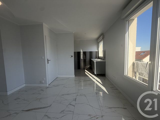 Appartement F1 à louer - 1 pièce - 29.21 m2 - LIVRY GARGAN - 93 - ILE-DE-FRANCE - Century 21 Agence Du Cèdre