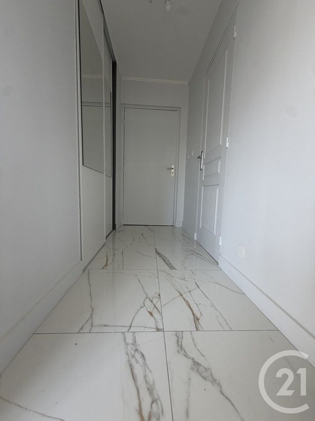Appartement F1 à louer - 1 pièce - 29.21 m2 - LIVRY GARGAN - 93 - ILE-DE-FRANCE - Century 21 Agence Du Cèdre