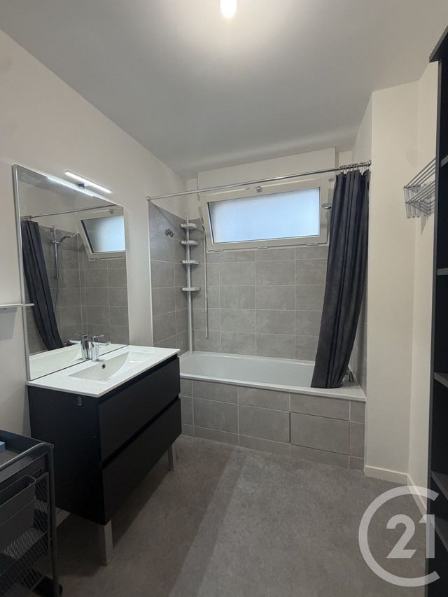 Appartement F3 à louer - 3 pièces - 66.73 m2 - CLICHY SOUS BOIS - 93 - ILE-DE-FRANCE - Century 21 Agence Du Cèdre