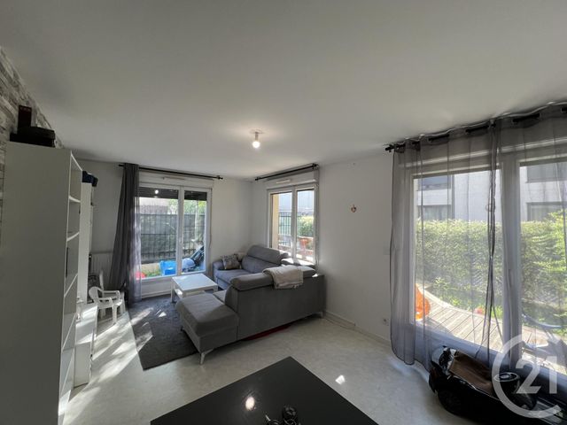 Appartement F3 à louer - 3 pièces - 61.41 m2 - MONTFERMEIL - 93 - ILE-DE-FRANCE - Century 21 Agence Du Cèdre