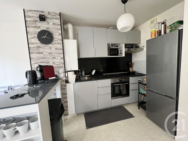 Appartement F3 à louer - 3 pièces - 61.41 m2 - MONTFERMEIL - 93 - ILE-DE-FRANCE - Century 21 Agence Du Cèdre