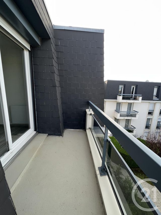 Appartement F2 à louer - 2 pièces - 46.67 m2 - LIVRY GARGAN - 93 - ILE-DE-FRANCE - Century 21 Agence Du Cèdre