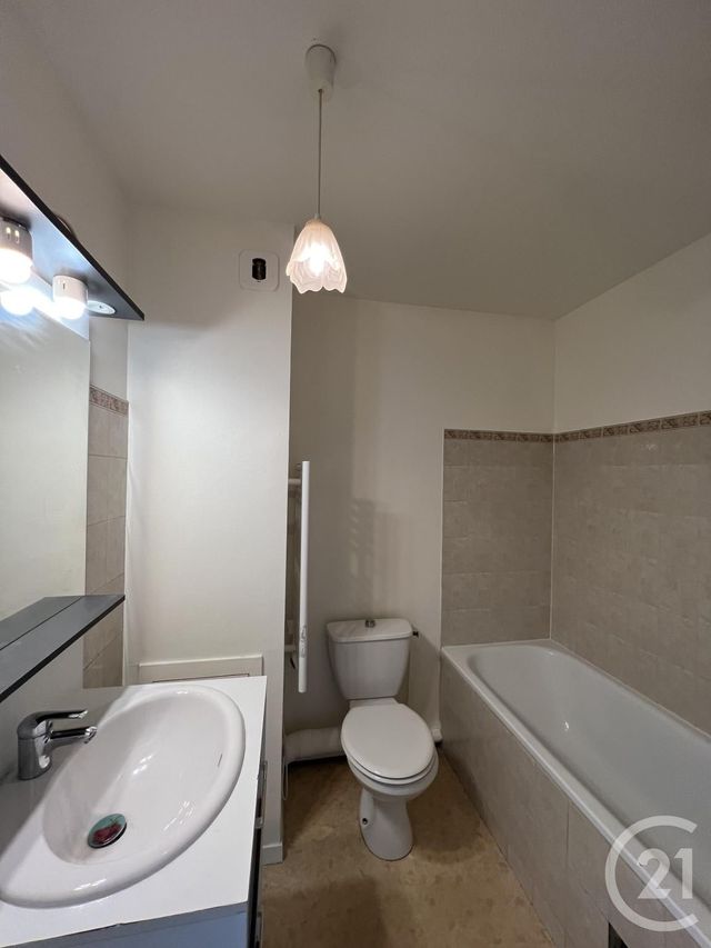 Appartement F2 à louer - 2 pièces - 46.67 m2 - LIVRY GARGAN - 93 - ILE-DE-FRANCE - Century 21 Agence Du Cèdre
